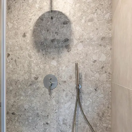 Apartment Moderno Monolocale Con Aria Condizionata In Centro