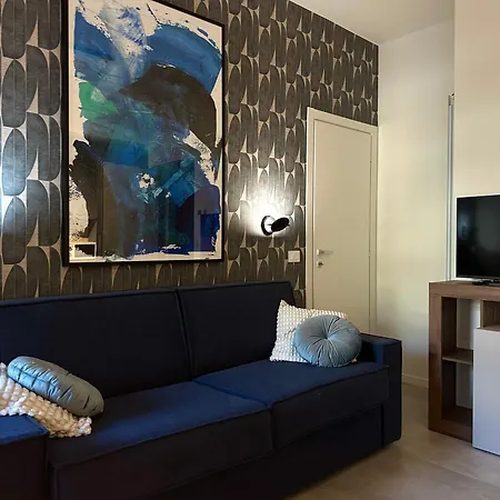 Moderno Monolocale Con Aria Condizionata In Centro